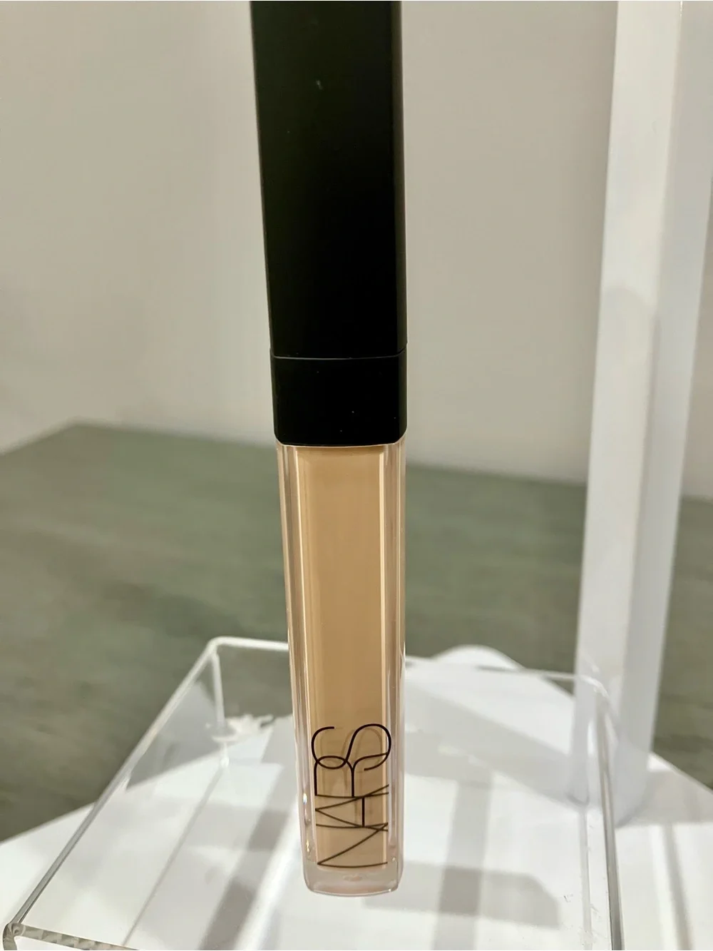NARS Radiant Creamy Concealer - Medium 1 Custard